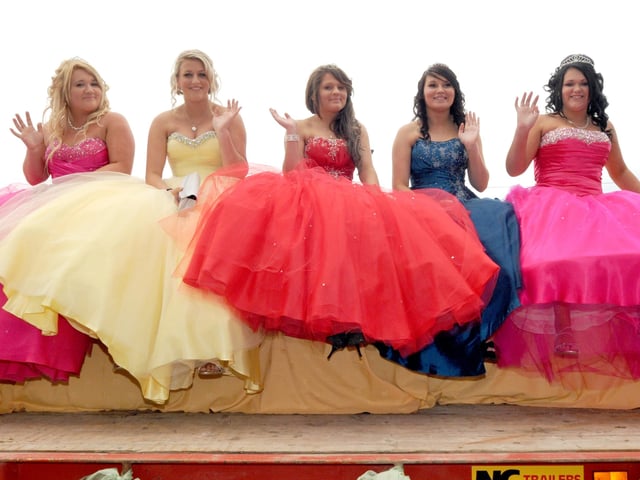Bishop Bell School Prom at The Cavendish July 5th 2012 E27143N ENGSUS00120120607130559