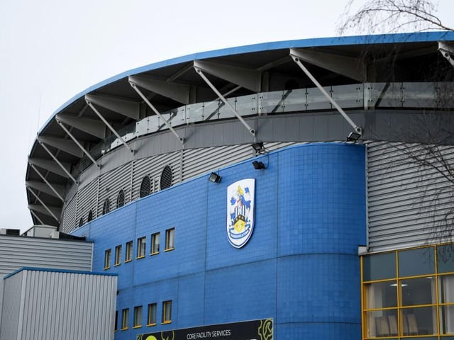 Sheffield United and Norwich City have lost out on Nigerian full-back Charles Ondoh to Huddersfield Town after he signed a two-year scholarship with the Terriers. (All Nigeria Soccer)