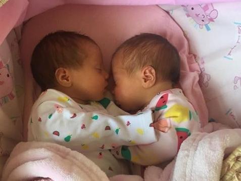 Born at 35 weeks on April 10 weighing 5lb 4oz and 5lb