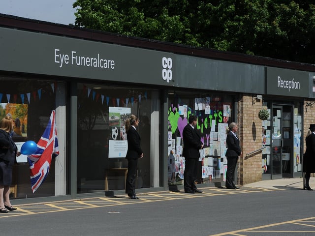 The procession in Eye for Elliott Cantrell