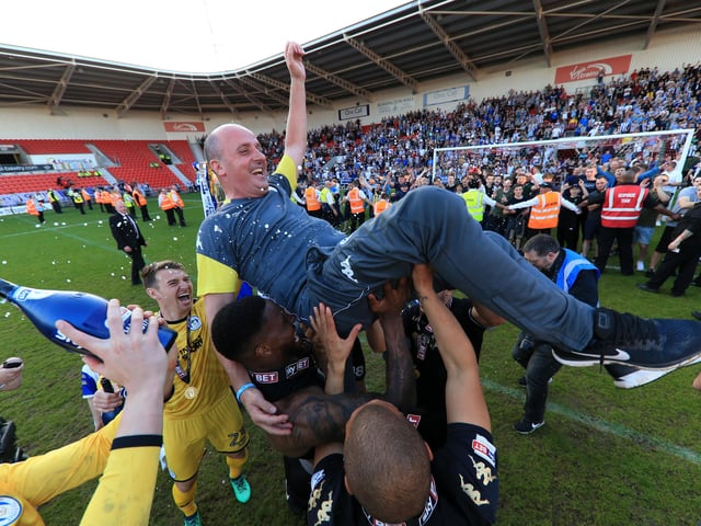 2017-18: 21/03/18: 1 Blackburn (37), 2 Shrewsbury (36), 3 Wigan (34), 4 Rotherham (37), 5 Scunthorpe (38), 6 Plymouth (37).
Final table: 1 Wigan, 2 Blackburn, 3 Shrewsbury, 4 Rotherham, 5 Scunthorpe, 6 Charlton. 
Charlton were 9th, 5 points behind Plymouth with a game in hand on 21/3. Plymouth finished 7th, 3pts behind Charlton.
Wigan jumped from 3rd to 1st, but always had the games in hand to do that.