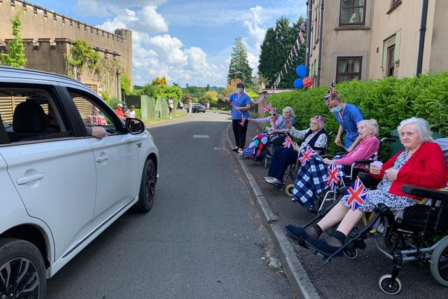Kenilworth Manor celebrated the 75th anniversary of VE Day with a drive-by display.