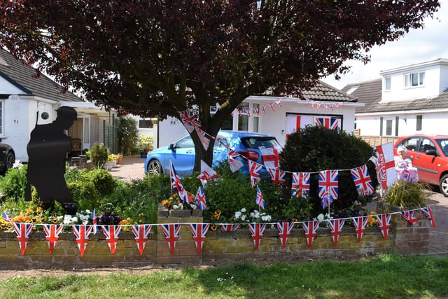 Residents in Whitnash mark the 75th anniversary of VE Day.
Photo by Allan Jennings.