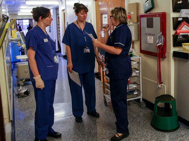 Paramedic Paparazzo - memories of PDH