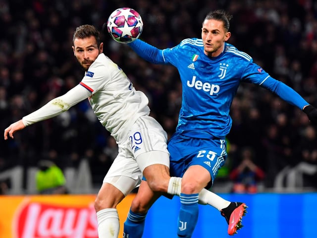 The Red Devils have also held talks with 25-year-old Juventus midfielder Adrien Rabiot's agent, with Arsenal and Everton also interested. (Mirror)