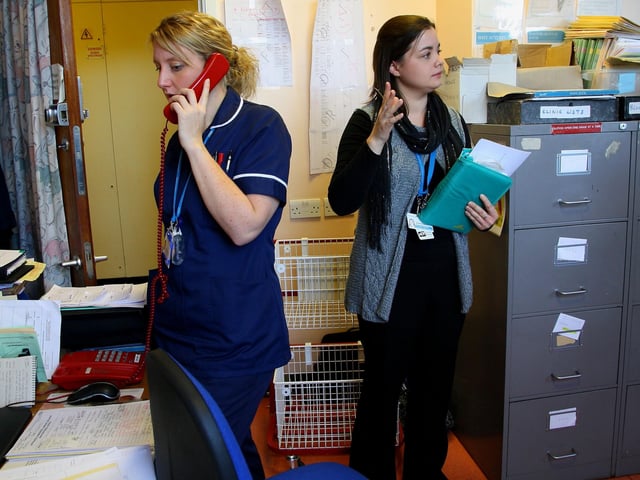 Paramedic Paparazzo - memories of PDH