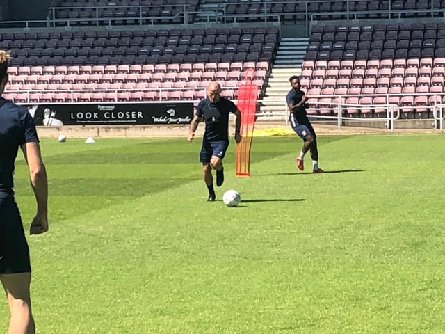 Alan McCormack on the ball.