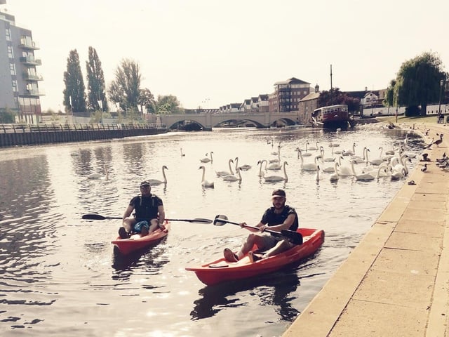 Sally Reed's paddlers in the Nene