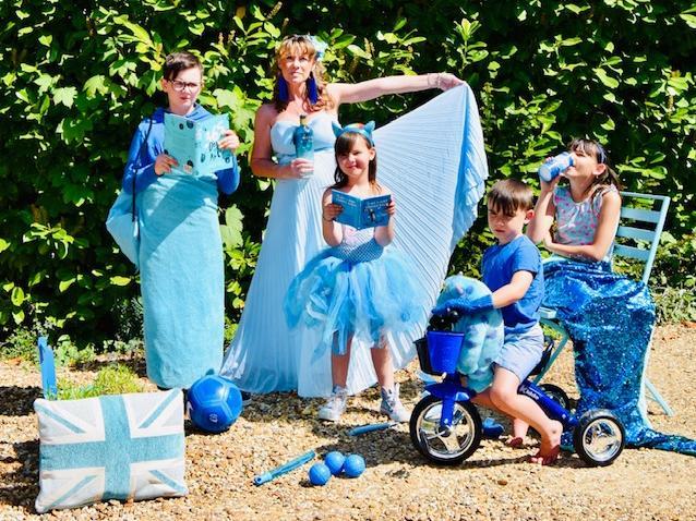 The series of family photos have had a great reaction on Instagram