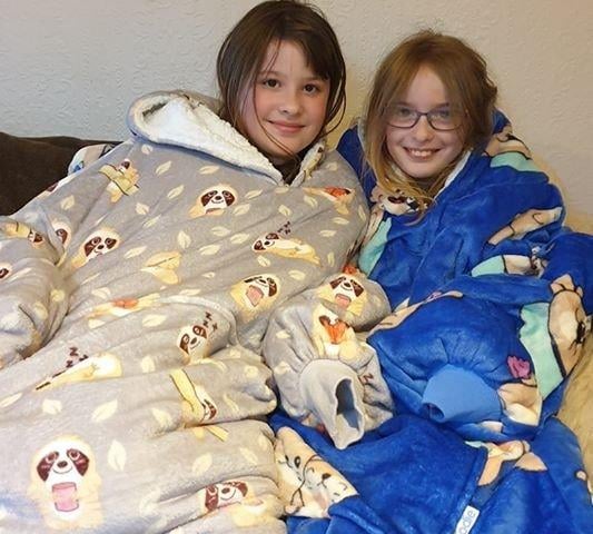 Twins Millie and Sofia Lane age 10 from Baird Primary Academy SUS-200406-125229001