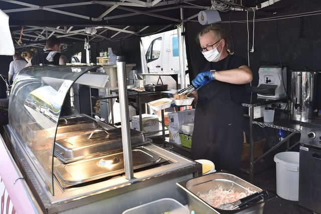 Drive-in food fare at PE1 Retail Park.   Tracey Carr-McKenna serving hog roast EMN-200613-160517009