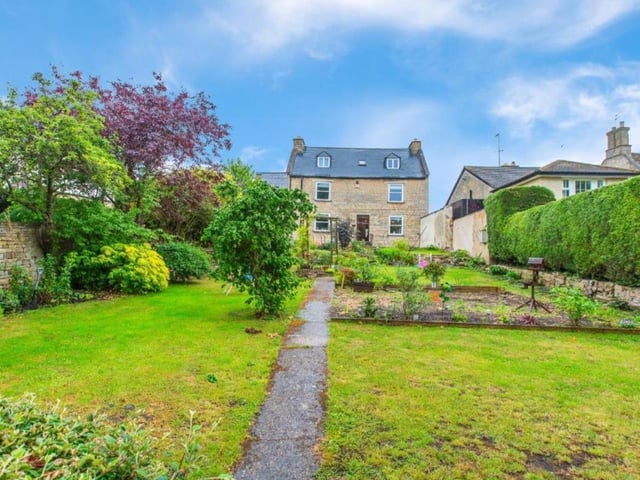 Just look at the size of this garden
