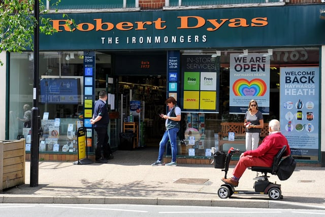 Robert Dyas in South Road