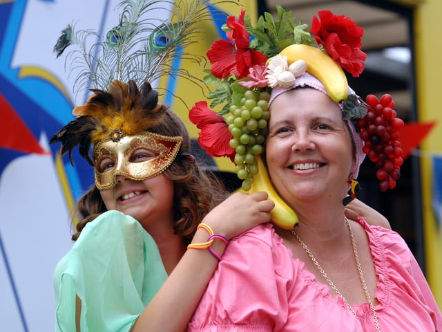 Bognor Library's Jane Chilton and her daughter Ellie at Bognor Regis Carnival in 2009. Picture: Louise Adams C091018