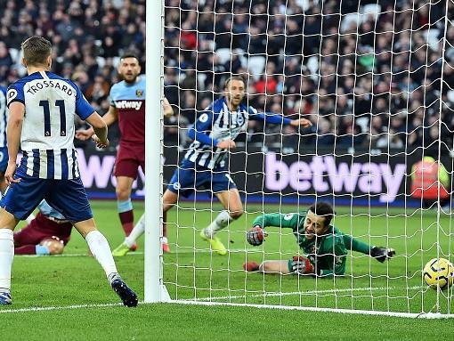 37 in September but said to be as fit as a fiddle after the lockdown. Showed against West Ham he can still deliver at the top level. A few goals from Murray would certainly help the cause
