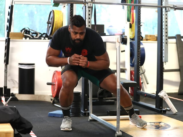 Taqele Naiyaravoro showing he's got good feet for a big man