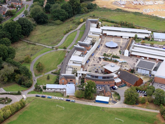 Tanbridge House School looking south. Photo by Derek Martin D11415504a