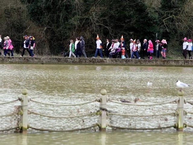 The walk takes participants through Wicksteed's glorious park. This was the 2016 walk. (Photo Alison Bagley)