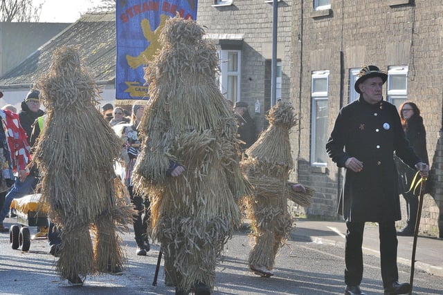 Straw Bear Festival 2020 at Whittlesey. EMN-200118-154252009