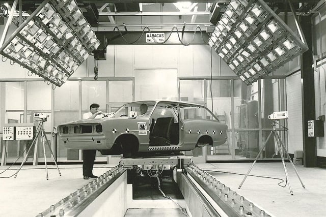 4. Millbrooks ServoSled test facility was one of the first to be built in the UK. 
The state-of-the-art set up tests a range of vehicles, and even covers aerospace and rail applications.