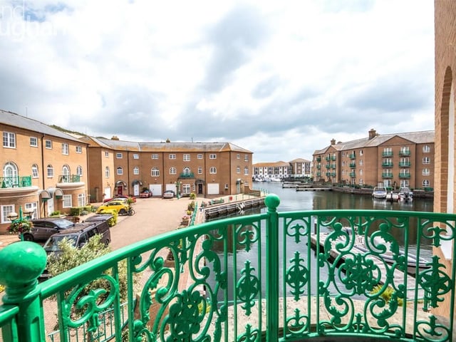 Four bedroom, end terrace, waterside house at Trafalgar Gate, The Strand, Brighton Marina