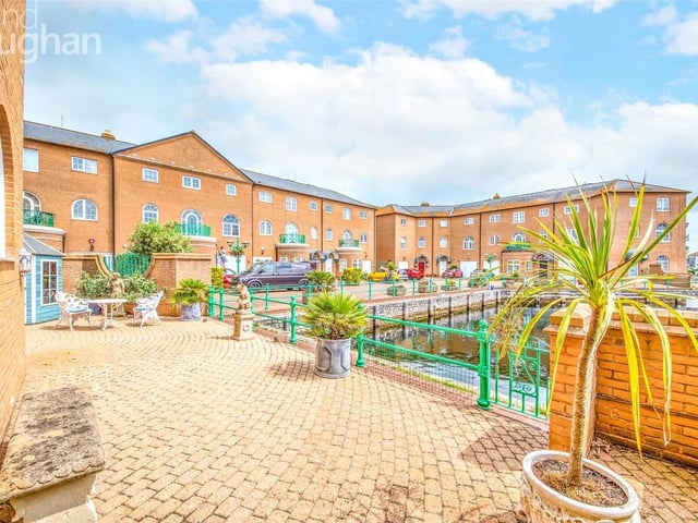 Four bedroom, end terrace, waterside house at Trafalgar Gate, The Strand, Brighton Marina