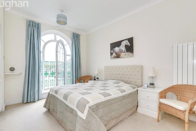 Four bedroom, end terrace, waterside house at Trafalgar Gate, The Strand, Brighton Marina