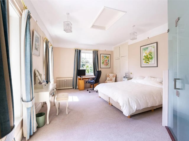 Seven bedroom detached house in West Pallant, Chichester
