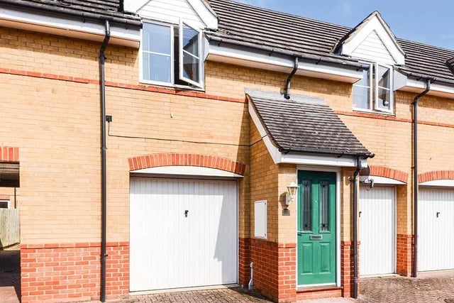 This 1-bed maisonette is close to the hospital and boasts a garage