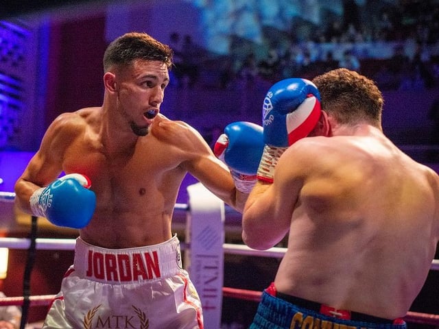 There was also a win for Oxford boxer Jordan Flynn as he saw off Lee Connelly on points over six rounds
