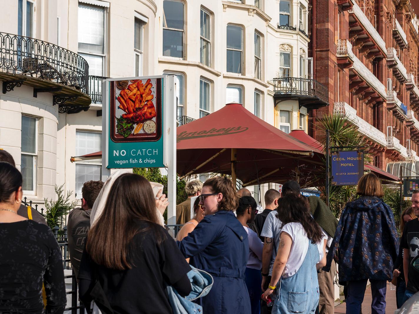 PICTURES: Queues of customers as first vegan fish and chip shop opens ...