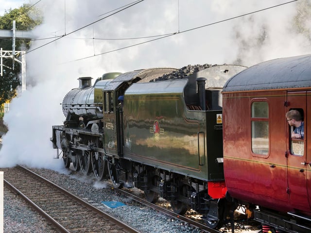 The Bahamas at Kettering station. Picture by Glyn Dobbs