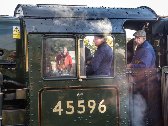 The Bahamas at Kettering station. Picture by Glyn Dobbs