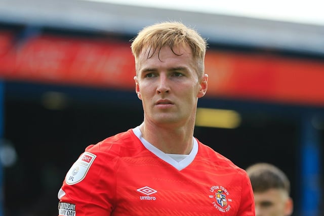 In his best and most consistent form for the Hatters right now, as he looks sharp, athletic and more importantly confident. Big part of the opening goal as his burst was taken on by Clark. Defended excellently throughout as well.