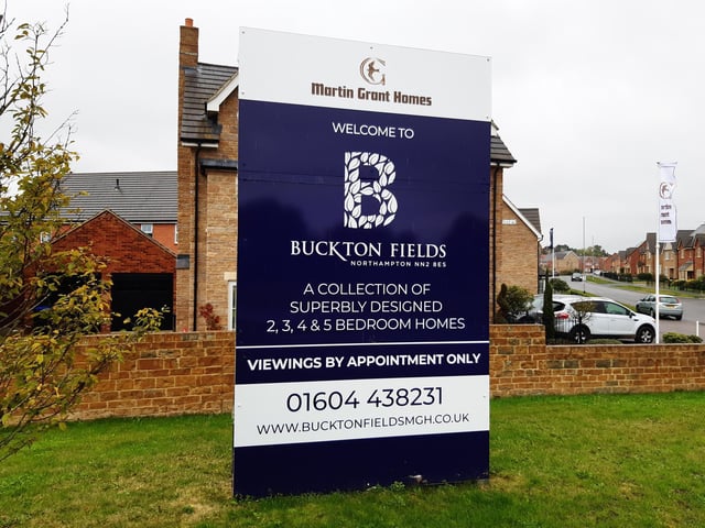The Martin Grant Homes development has been under construction and expanding since 2016. The development has proved popular with the local market, creating a well-established community of young families, first time buyers and second steppers. Once complete, Buckton Fields will offer a range of facilities, including its own primary school which opened in September 2021, convenience shops and services, open parkland and play spaces.