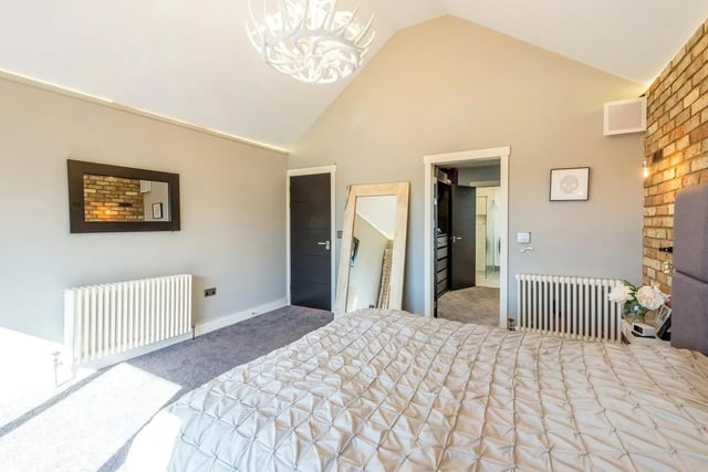 Five bedroom detached house for sale at Tredcroft Road, Hove