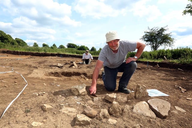 Graveyard in the Roman suburbs of the Roman walled town discovered - 
Archaeologists working on the site of the grave