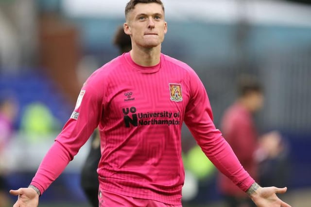 Punched and caught the occasional cross but otherwise the superb work of his team-mates reduced him to a spectator. Three clean sheets in a week and now eight in 14 games for the season, a phenomenal record. His presence in goal seems to breathe confidence through the back-line... 8