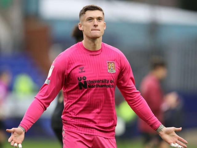 Punched and caught the occasional cross but otherwise the superb work of his team-mates reduced him to a spectator. Three clean sheets in a week and now eight in 14 games for the season, a phenomenal record. His presence in goal seems to breathe confidence through the back-line... 8