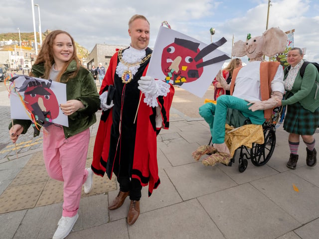 Hastings Story Telling Festival Childrens story telling Day and Parade The Stade 24.10.21 SUS-211026-102445001