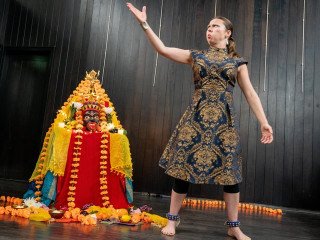 Xanthe Greesham Kali hastings story Telling Festival Stade Hall 23.10.2021 SUS-211026-102100001
