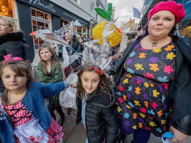 Hastings Story Telling Festival Childrens story telling Day and Parade The Stade 24.10.21 SUS-211026-102256001