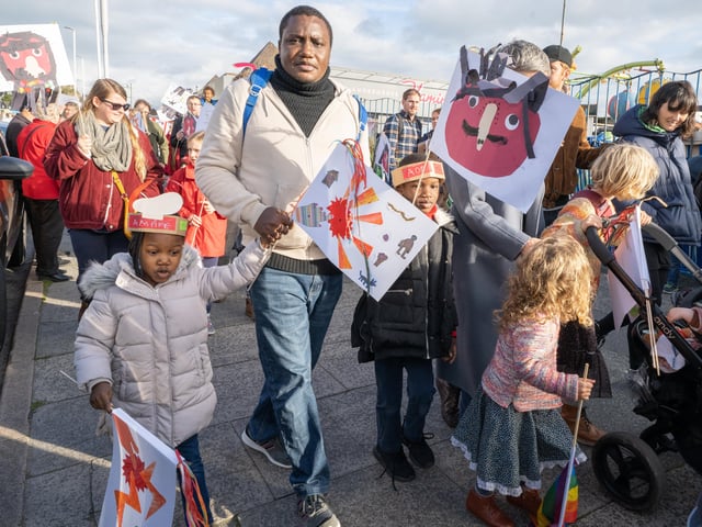 Hastings Story Telling Festival Childrens story telling Day and Parade The Stade 24.10.21 SUS-211026-102753001