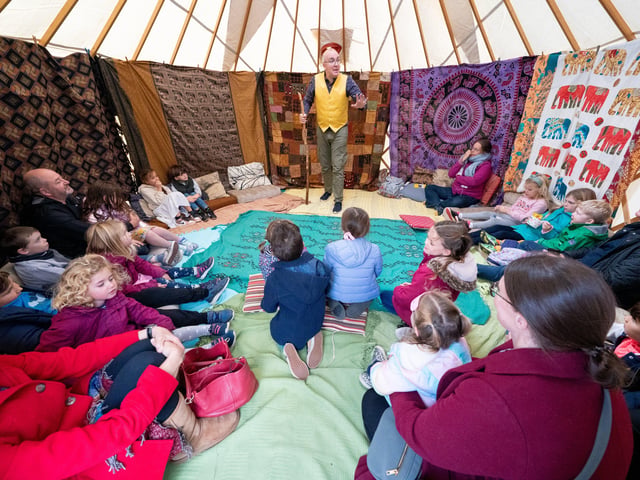Hastings Story Telling Festival Childrens story telling Day and Parade The Stade 24.10.21 SUS-211026-103140001