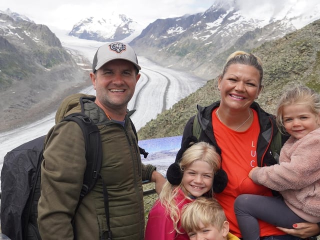 The Lingards in Switzerland EMN-211028-105246001