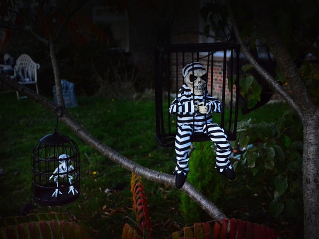 Helloween house in Ponswood Road, St Leonards, that's raising money for the RNLI. SUS-211029-073156001