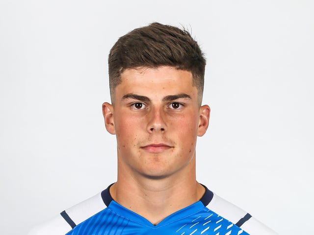 Huddersfield's style of play should make it easier for the teenager to pass through them. He stays in the middle of my back three.