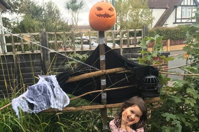 Regina Szito Mahidevran sent in this scarecrow pumpkin, which was head and shoulders above the rest with its cute companion.