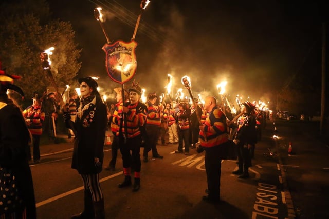 Ewhurst and Staplecross Bonfire on Oct 30 2021. Photo by Andrew Clifton SUS-210111-075134001