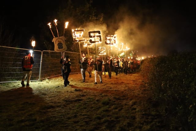 Ewhurst and Staplecross Bonfire on Oct 30 2021. Photo by Andrew Clifton SUS-210111-075204001